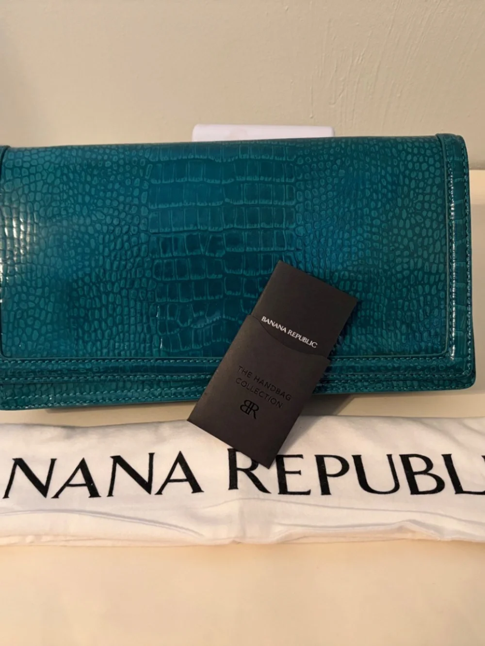 Banana Republic Teal/Peacock Green Crocodile-Embossed Clutch – NWT